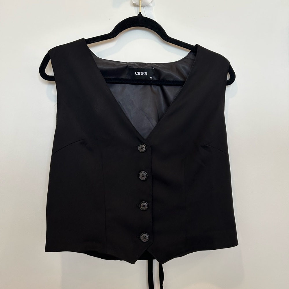 Cider Black Button-Up Women's Top
